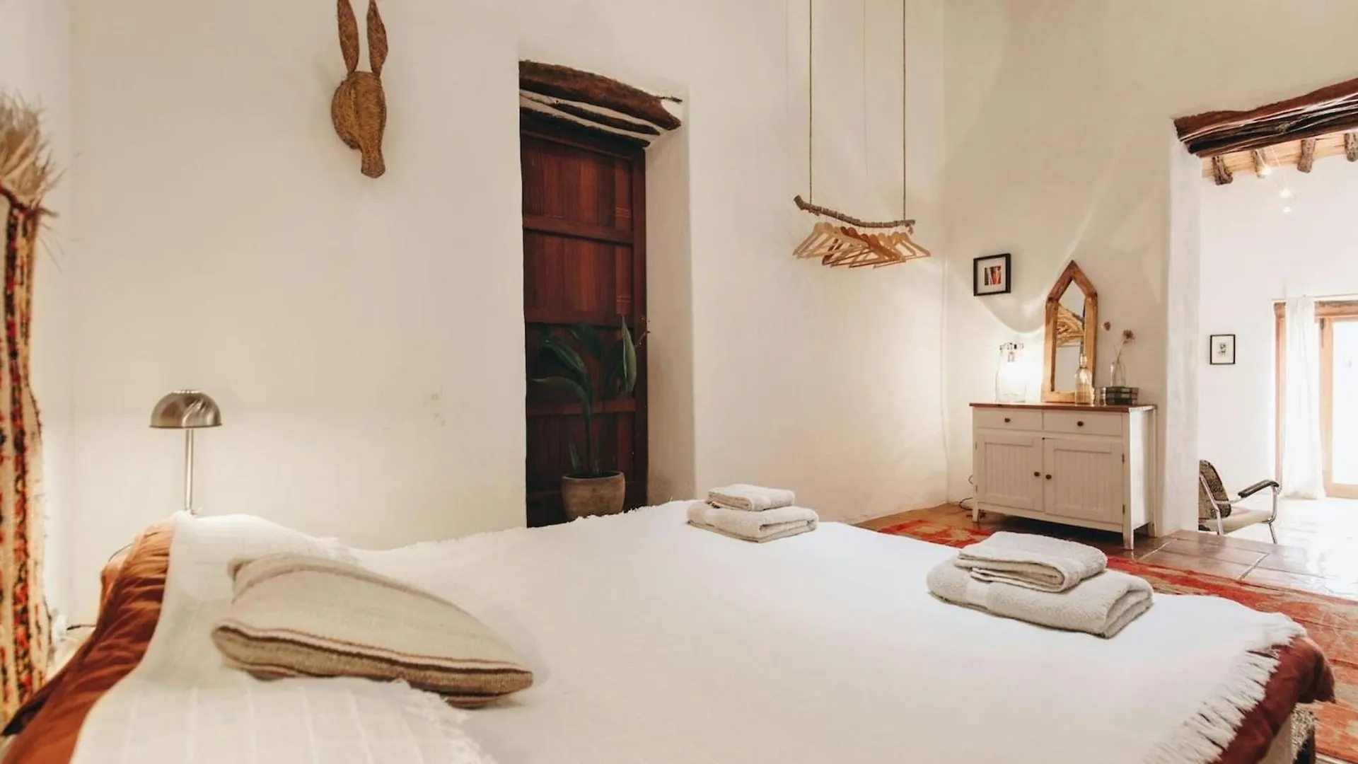 Beautiful Villa In A Romantic Gateway Santa Gertrudis  Espanha